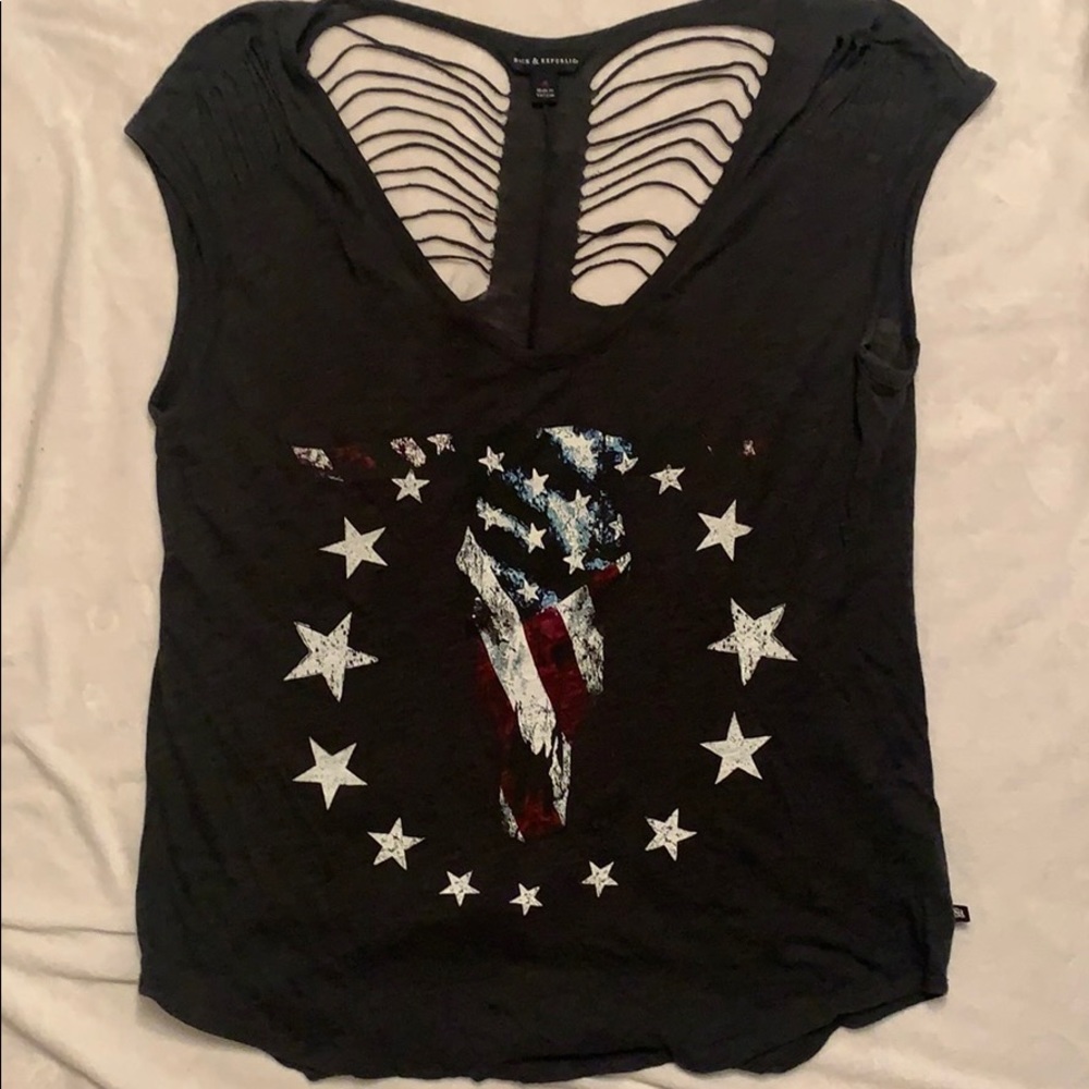 Woman’s t-shirt